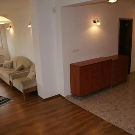 Cozy, Bright, Spacious Apartment In Sofia Center